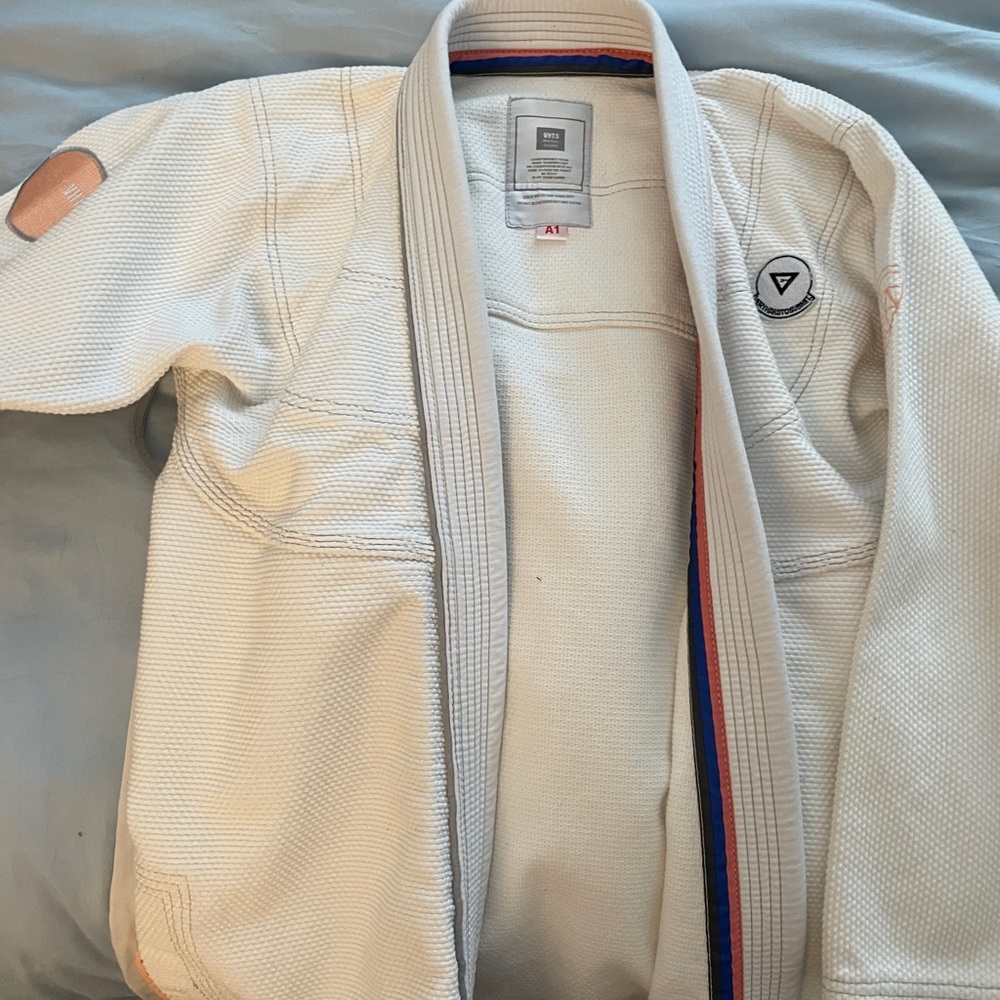 A1 VHTS White Jiu jitsu Gi Worn 4X great condition, partially shrunk